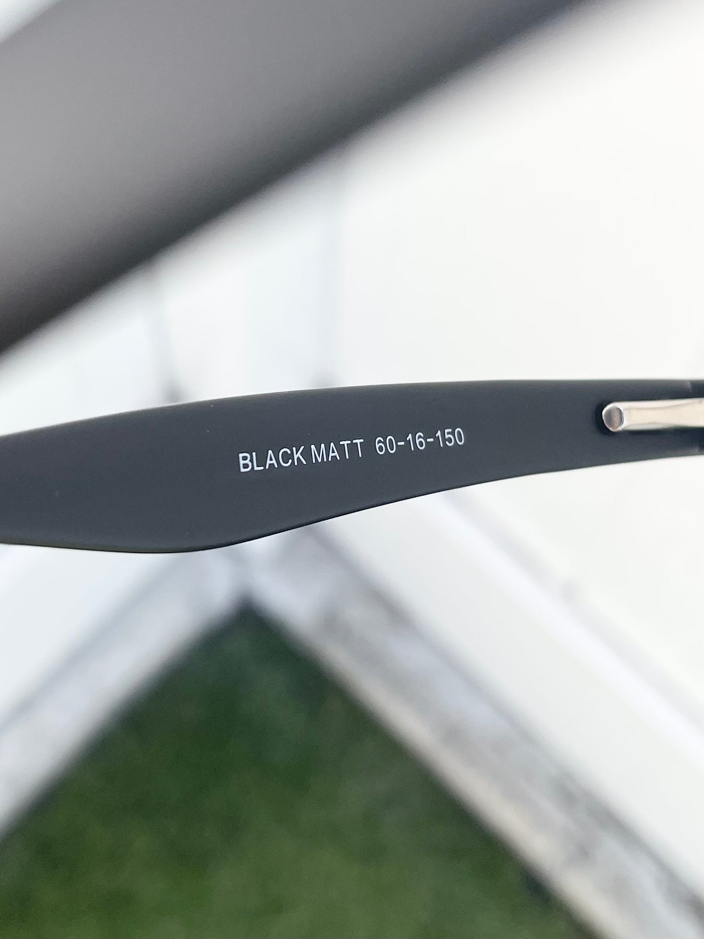 Limited Editions #2102 Black